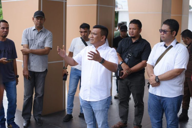 Kajari Bireuen Terima Keluhan Masyarakat Desa Karieng