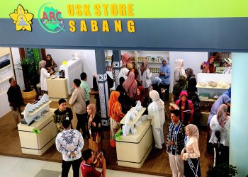 Rektor USK dan walikota Sabang launching USK Store Sabang