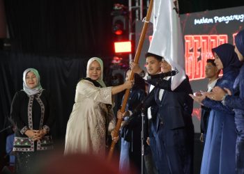 Bunda Genre Provinsi Aceh, Mellani Subarni menghadiri Malam Puncak Apresiasi Duta Genre dan Jambore Ajang Kreatifitas sekaligus Pelantikan Pengurus Baru Forum Genre Provinsi Aceh Periode 2024-2026 di Hermes Palace Hotel, Sabtu Malam, 13/07/2024.