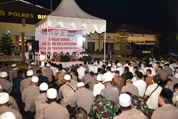 Polres Bireuen Bersama TNI dan Elemen Masyarakat Gelar Zikir dan Do'a Bersama Menuju Pilkada Damai 2024