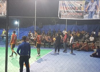 Camat Pasangan servis Pembukaan turnamen Piala Ketua PBVSI Bireuen