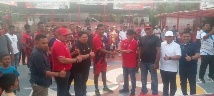 Pertandingan tersebut berlangsung seru di lapangan Burak Tereubang kecamatan Jeunieb Kabupaten Bireuen yang dihadiri, Ibrahim Msi, kepala dinas Dispora Al-Muttaqin, Kepala BanK Aceh Syariah Cabang Bireuen, Darwis Jeunieb, Asisten pemkab Bireuen Muliadi SH, pada Kamis kamis sore (8/8/2024).