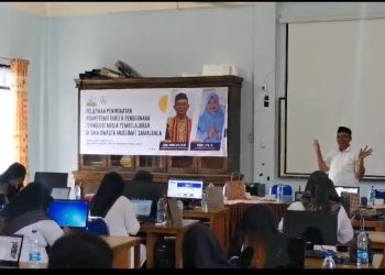 Kacabdin Bireuen Abdul Hamid SPd MPd pada pelatihan guru SMAs Muslimat Samalanga kamis, 5/8/2024