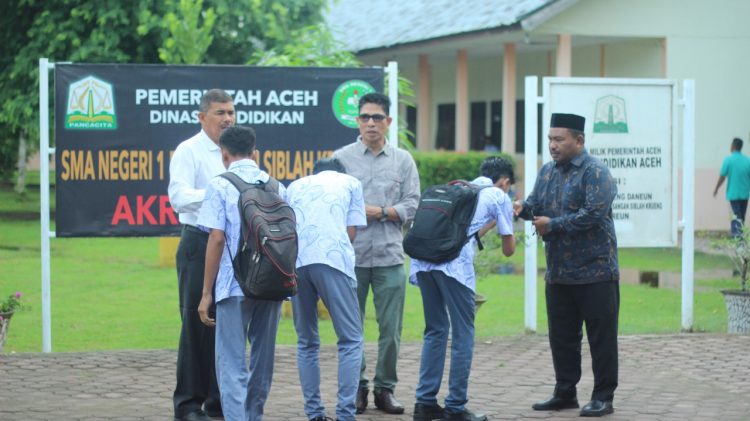 Tim Asesor Lakukan Visitasi Akreditasi ke Tiga Sekolah di Bireuen