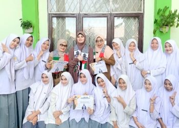 Peringatan Maulid Nabi di SMAN 1 Idi Hadirkan Penceramah Syeikhah Rahmah Al-Mishry dari Palestina