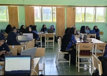 Tingkatkan Literasi dan Numerasi, Puluhan Guru SMKN 1 Karang Baru Dilatih Rancang Pembelajaran Digital