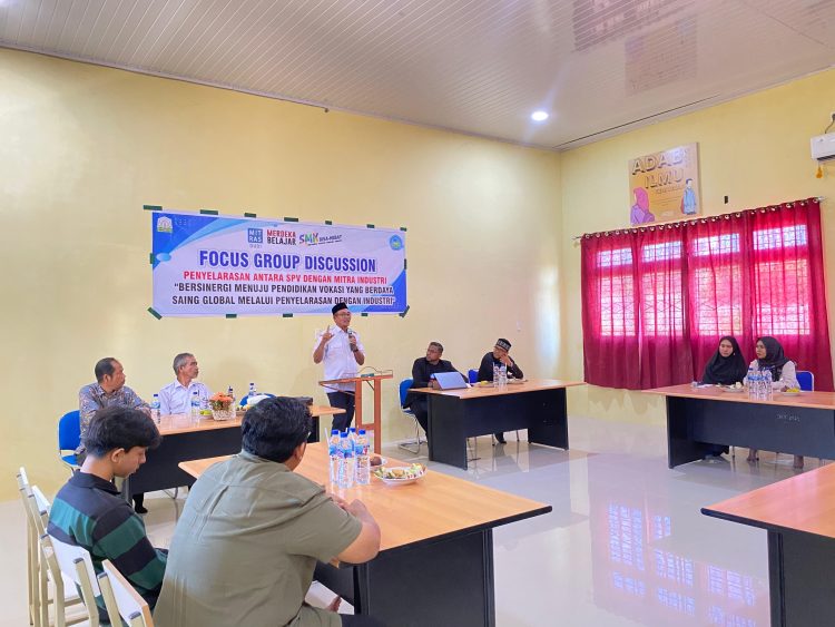 Kacabdin Bireuen Dorong Inovasi dan Penyelarasan Kurikulum SMKN dengan Kebutuhan Industri