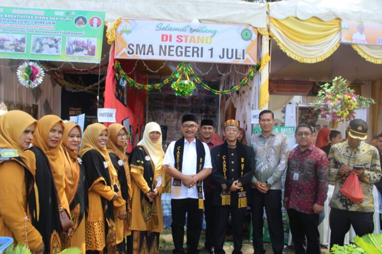 SMA Negeri 1 Juli Tampilkan Perpustakaan Digital dan Kreasi Siswa di One Day Expo Pendidikan Bireuen