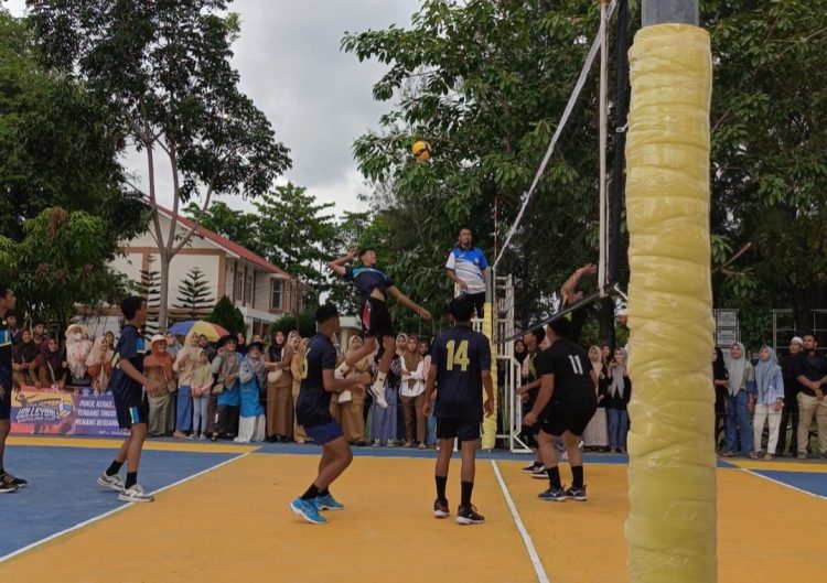 SMAN 1 Peusangan Kalahkan SMKN 1 Jeunieb 2:1 dalam Liga Voli Pelajar Piala Kapolres Bireuen