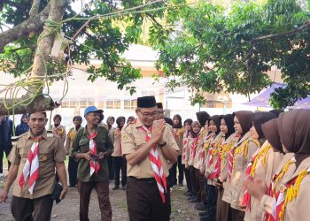 Kepala Cabang Dinas Pendidikan Wilayah Kabupaten Bireuen Abdul Hamid SPd MPd meninjau Bumi Perkemahan Pramuka SMKN 1 Peusangan Sabtu 16/11/2024