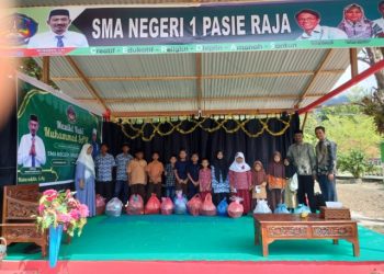 SMAN 1 Pasie Raja Gelar Peringatan Maulid Nabi yang Khidmat, Siswa dan Guru Antusias