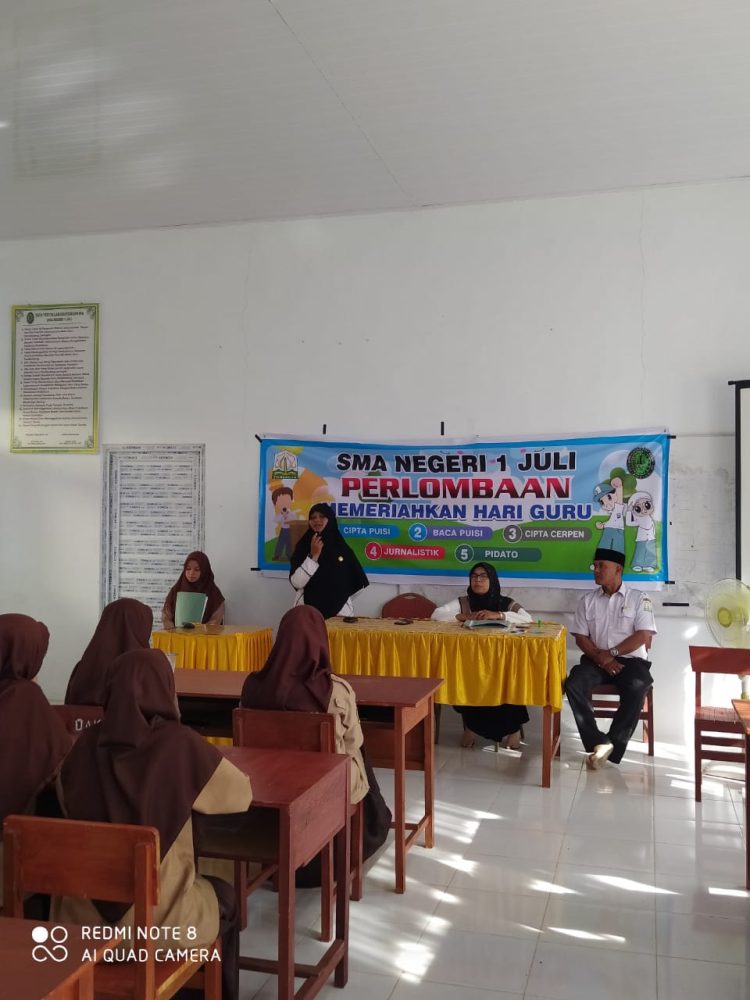 SMAN 1 Juli Gelar Lomba Literasi Sambut Hari Guru Nasional 2024