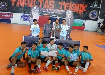 SMAN 2 Peusangan Sabet Juara 1, Top Skor, dan Pemain Terbaik di Turnamen Sepak Bola UMUSLIM