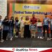 guru pendamping, Ferry Irawan, S.Pd., dan Oktavia Sigalingging, S.Pd., M.S.M., dan peserta lomba 1. Zauza Alfaiza 2. Aris Munandar, 3. Alya Natasya 4. Siti Nasiha 5. M. Fachrezy 6. Fiska Septiana 7. Najwa Salsabila 8. Fatin Arrayan.