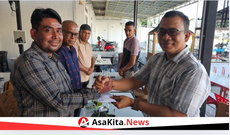 Bantuan untuk korban banjir di Kecamatan Meureudu dan Meurah Dua telah disalurkan melalui Camat Meureudu, Syukrimiadi, S.Sos, dan Camat Meurah Dua, Iskandar, SE. Ketua Himpunan Keluarga Meureudu dan Meurah Dua (HIKMAD), Zulkifli Ali,