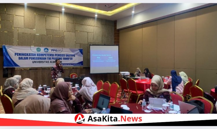 Fauzan, S.Pd., M.M., Kepala Bidang Pembinaan SD pada Dinas Pendidikan dan Kebudayaan Kabupaten Bireuen, sebagai pemateri utama, acara ini membahas tantangan dan peluang bagi guru di era teknologi 4.0.