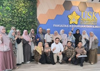 Jurusan Pendidikan Bahasa Inggris FKIP USK Lepas Dua Dosen Purnabakti