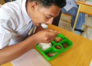 Program Makan Gratis untuk Siswa di Kecamatan Peudada, kabupaten bireuen Berjalan Lancar