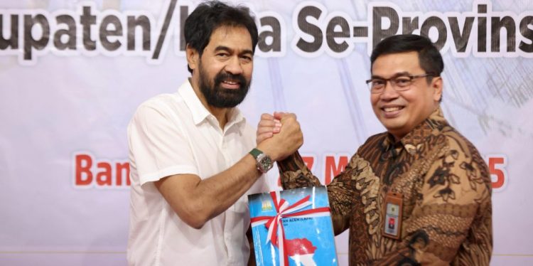 Serahkan Laporan Keuangan ke BPK, Gubernur Aceh Tekankan Komitmen Transparansi dan Akuntabilitas