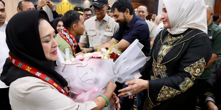 Gubernur Aceh Sambut Kedatangan Menteri Kehutanan dan Rombongan Komisi IV DPR RI