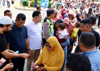 Sambut Idul Fitri, Gubernur Mualem Beri Santunan Meugang untuk Fakir Miskin