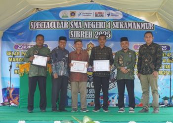 Kolaborasi Alumni SMAN 1 Sukamakmur; Menginspirasi dan Menyemai Harapan Baru