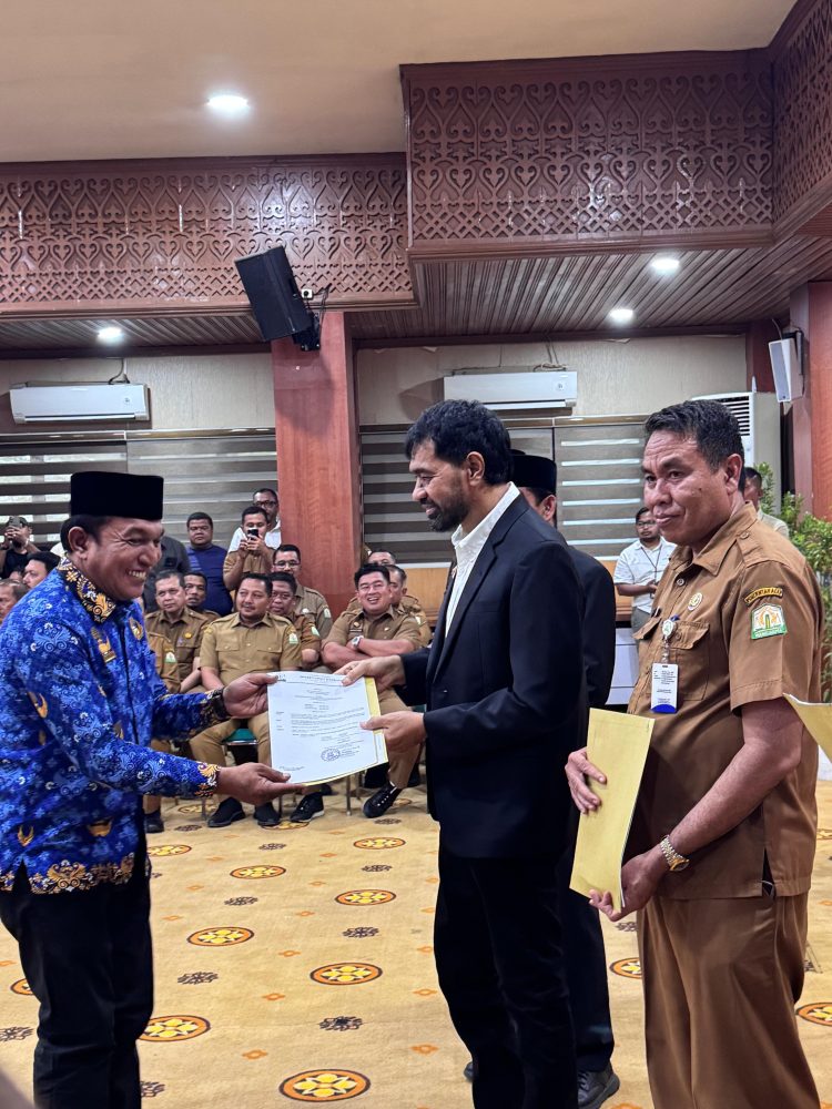 Gubernur Aceh Lantik Enam Pejabat Baru di Dinas Pendidikan Aceh