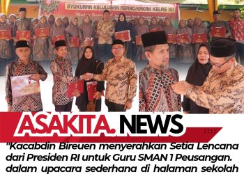 Kacabdin Bireuen Serahkan 98 Satya Lencana dan Piagam Penghargaan Presiden RI kepada Guru SMK dan SMA
