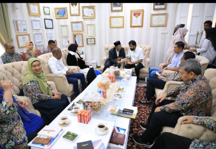 Gubernur Aceh Muzakir Manaf Minta Pembangunan Terowongan Geurutee ke Menteri PU