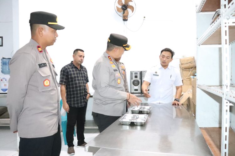 Kapolres Pidie Jaya Tinjau Dapur MBG di Dua Kecamatan, Tegaskan Komitmen Terhadap Gizi Anak dan Balita