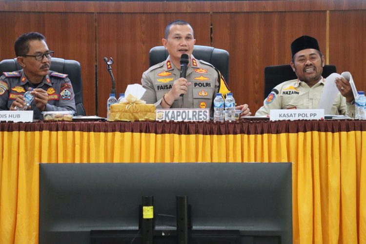 Jumat Curhat Kapolres Pidie Jaya: Tegaskan Tertib Lalin dan Penertiban Ternak Jelang MTQ