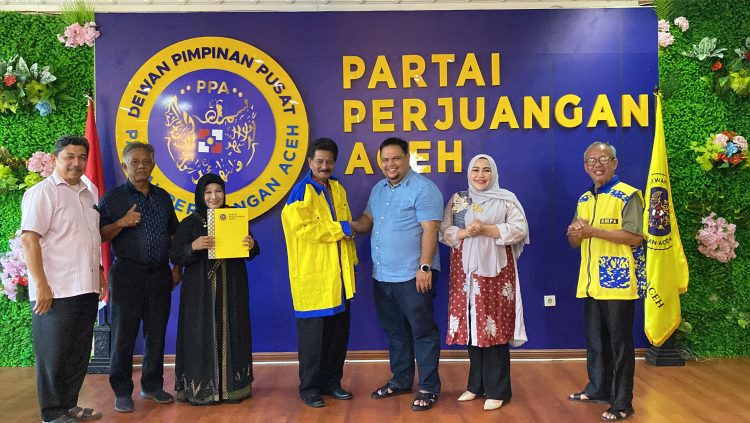 Ismayanda Resmi Terima SK Ketua DPD Partai Perjuangan Aceh Kota Langsa