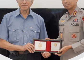 Kapolda Aceh Irjen Marzuki Ali Basyah bersama Wakapolda Brigjen Ari Wahyu Widodo silaturahmi dengan Wali Nanggroe