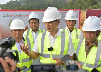 Gubernur Aceh Resmikan Peletakan Batu Pertama Pembangunan Stadion Aceh Jaya Salem