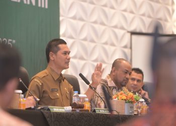 Sekda Aceh Buka Rapat Kerja Triwulan III Bank Aceh 