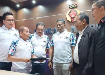 Pon Yaya Calon Tunggal Ketua Umum KONI Aceh Periode 2025–2029.