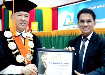 Peringati Milad 64 USK, Rektor Beri Penghargaan Prestasi Innovator Indonesia untuk Kepala ARC