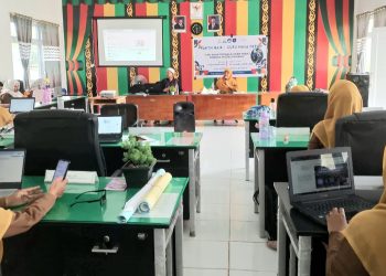 Alumni S-3 UNY Latih Guru SMAN 1 Birem Bayeun