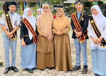 Kepala SMAN 1 Timang Gajah Lantik Ketua dan Pengurus OSIS