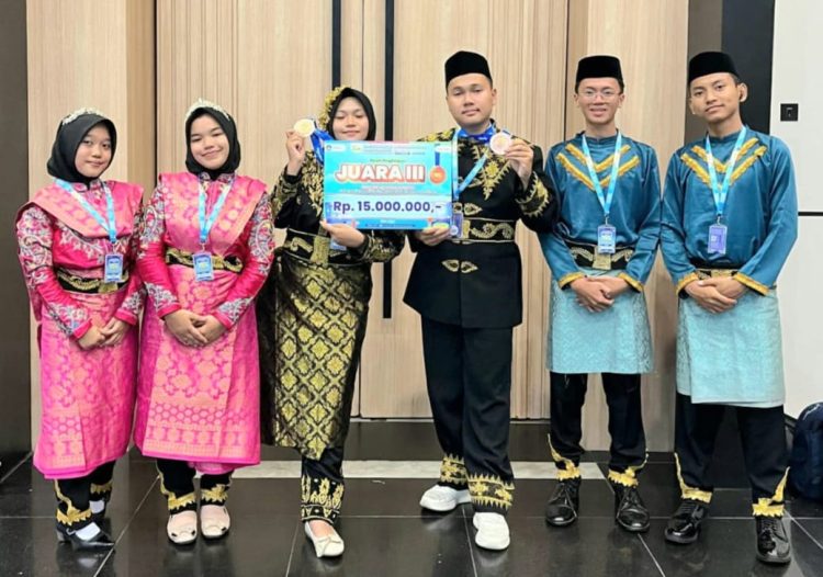 Siswa SMAN Unggul Subulussalam Perwakilan Aceh Raih Medali di Ajang FIKSI Tingkat Nasional
