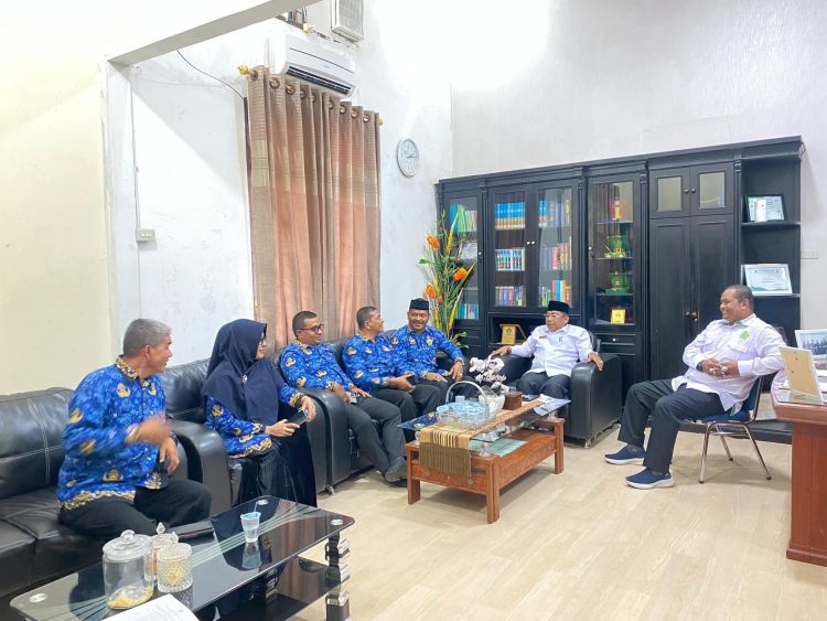 PGRI Bireuen Bersilaturahmi dengan Kemenag Bireuen Perkuat Kolaborasi untuk Pendidikan yang Lebih Baik