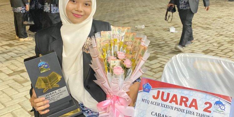 Siswi SMAN 1 Nurussalam Perwakilan Kafilah Aceh Timur Raih Juara di MTQ Ke-37 di Pijay
