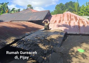 Banjir Aceh: Air Mata Rakyat, Senyum Para Perusak