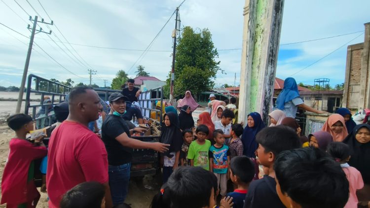 Rasa Meutaloe Wareh, PB-HIKMAD Hadir Menguatkan Korban Banjir Meureudu–Meurah Dua