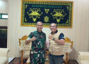 Dandim Bireuen dan Kacabdin Komitmen Bersihkan Sekolah Terdampak Banjir