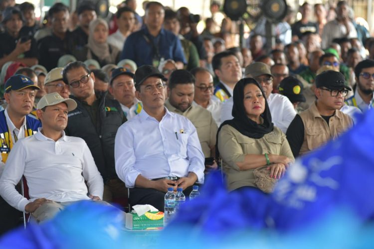 Wagub Aceh Dampingi Menteri Pertanian Pimpin Groundbreaking Rehabilitasi Lahan Sawah Terdampak Bencana di Aceh Utara
