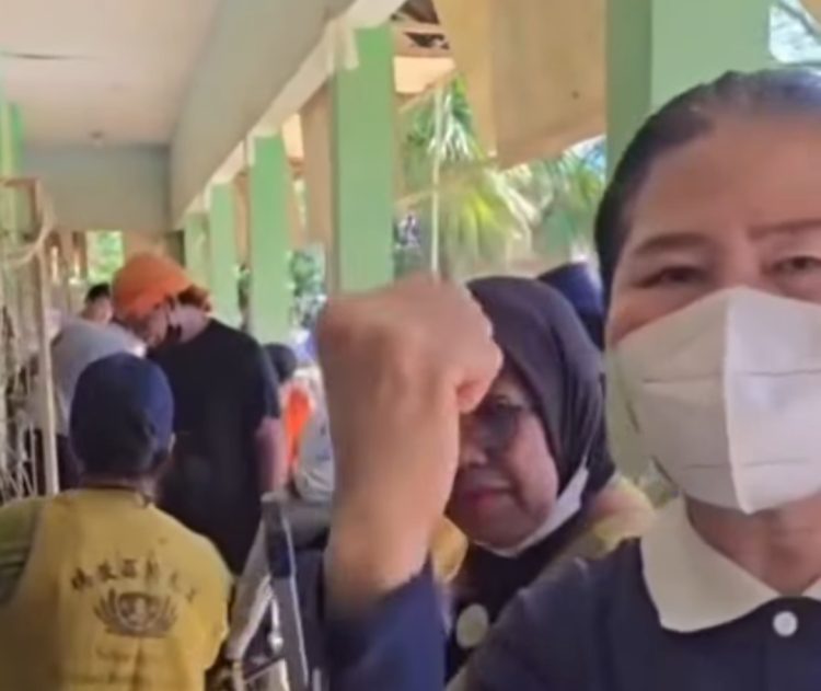 Kadisdik Aceh Sapa Relawan Buddha Tzu Chi di SLB Pembina Aceh Tamiang