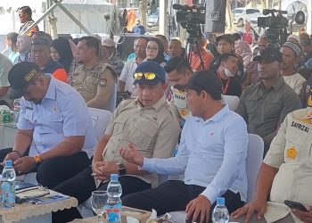 Wagub Aceh Dampingi Mendagri Serahkan Bantuan Perbaikan Rumah Rusak Bencana di Aceh Tamiang