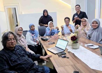 Anggota Dewan Pengarah BRIN Tri Mumpuni Kunjungi DBDL-USK, Apresiasi Inovasi Nilam