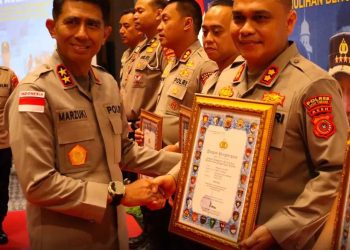 Kapolres Aceh Tamiang AKBP Muliadi, S.H., M.H., Terima Penghargaan Pada Rapim 2026 Atas Respons Cepat Penanganan Bencana